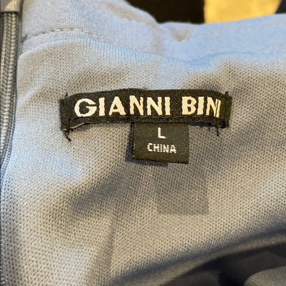 Gianni Bini Pamela Off-the-Shoulder Bell Sleeve - Picture 8 of 10